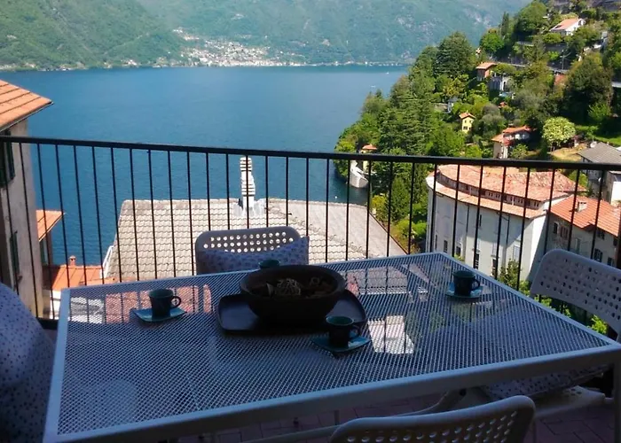 La Terrazza Sul Lago Di Como * נסו